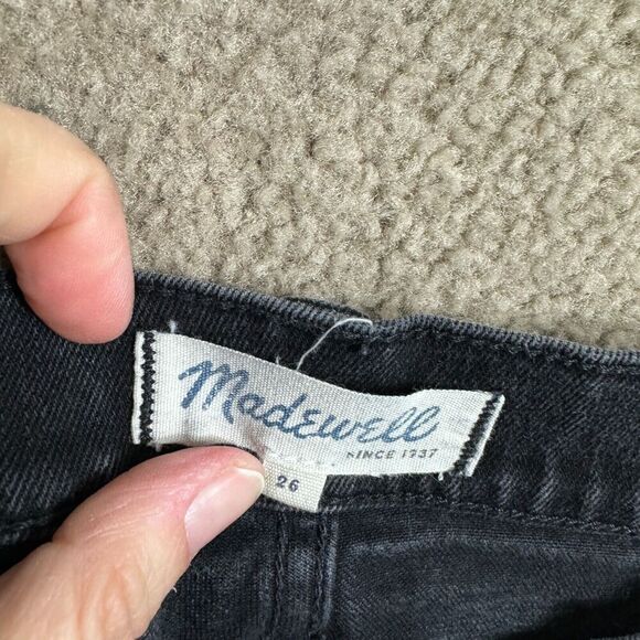 Madewell Jean Shorts Womens Size 26 Washed Black Mid Rise Stretch Denim Cuffed - Picture 7 of 9
